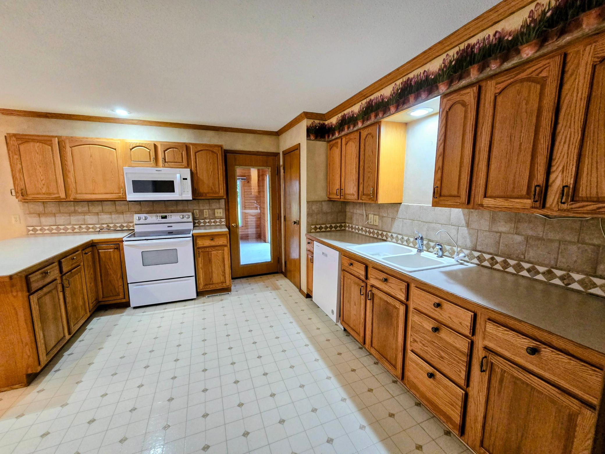1120 8th Avenue Southwest Pipestone, MN 56164 - Photo 12 of 53
