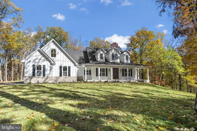 $1,199,999 | Mistletoe Lane, Shepherdstown, WV 25443