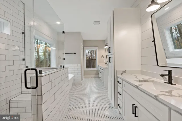 $1,199,999 | 17 Mistletoe Lane, Shepherdstown, WV 25443