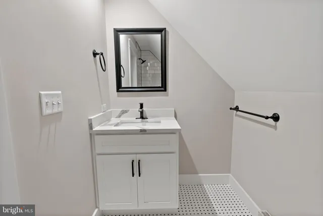 $1,199,999 | Mistletoe Lane, Shepherdstown, WV 25443