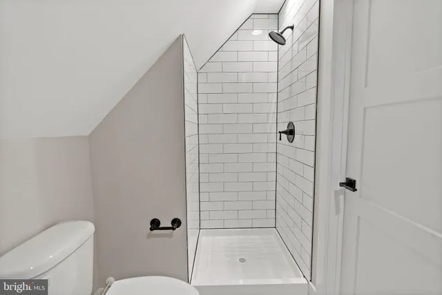 $1,199,999 | 17 Mistletoe Lane, Shepherdstown, WV 25443