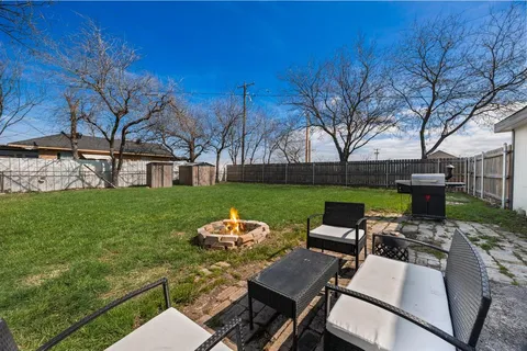 $249,000 | 2345 Brothers Street, Fort Worth, TX 76106