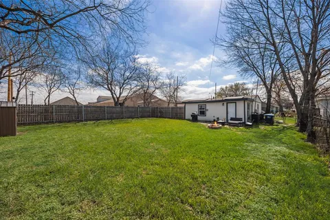 $249,000 | 2345 Brothers Street, Fort Worth, TX 76106