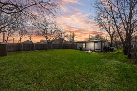 $249,000 | 2345 Brothers Street, Fort Worth, TX 76106