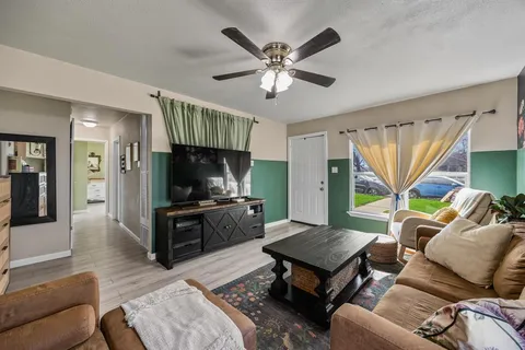 $249,000 | 2345 Brothers Street, Fort Worth, TX 76106