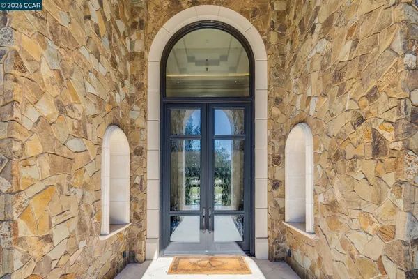 $12,300,000 | 940 Eagle Ridge Drive, Danville, CA 94506