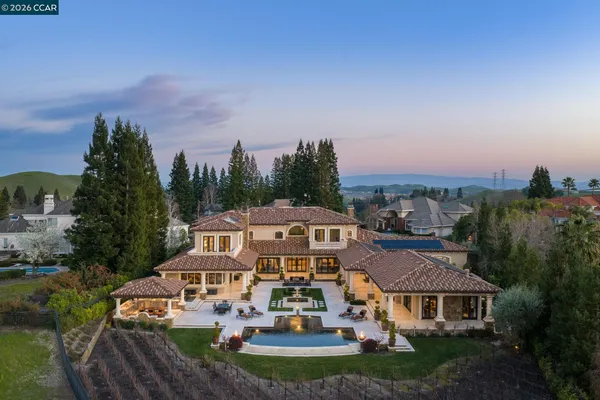 $12,300,000 | 940 Eagle Ridge Drive, Danville, CA 94506