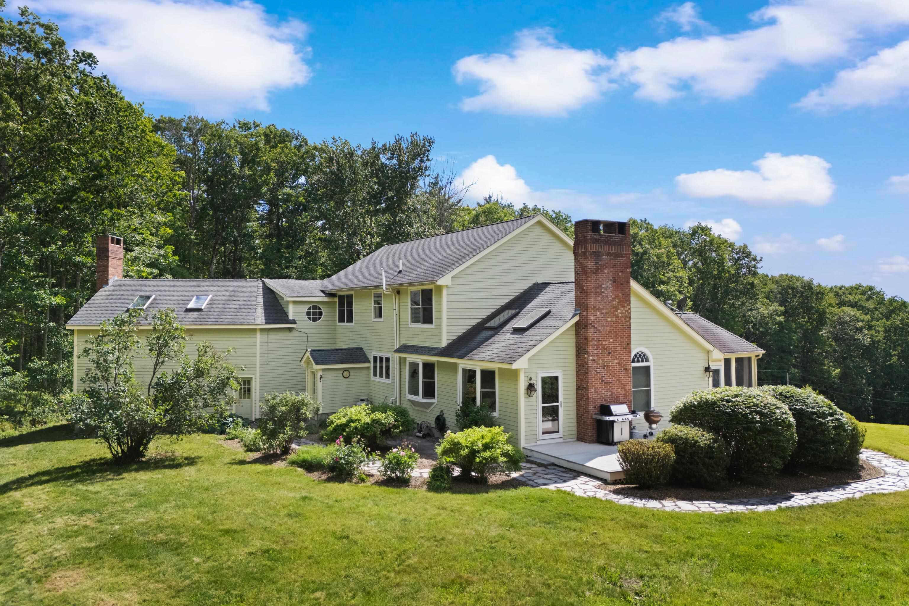 101 Mansion Road Dunbarton, NH 03046 - Photo 11 of 60