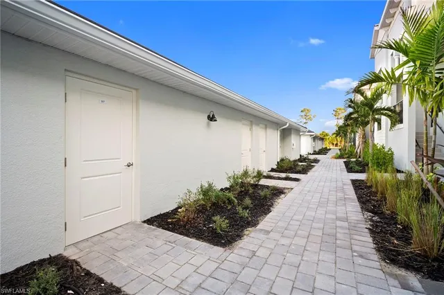 $2,400 | 15155 Bluffton Lane, Unit 517, Babcock Ranch, FL 33982