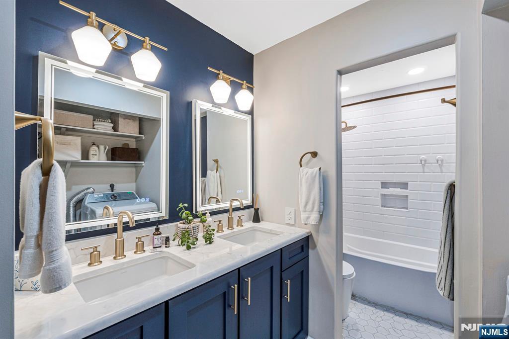 518 River Renaissance, Unit B18 East Rutherford, NJ 07073 - Photo 20 of 32 Gallery Image 20