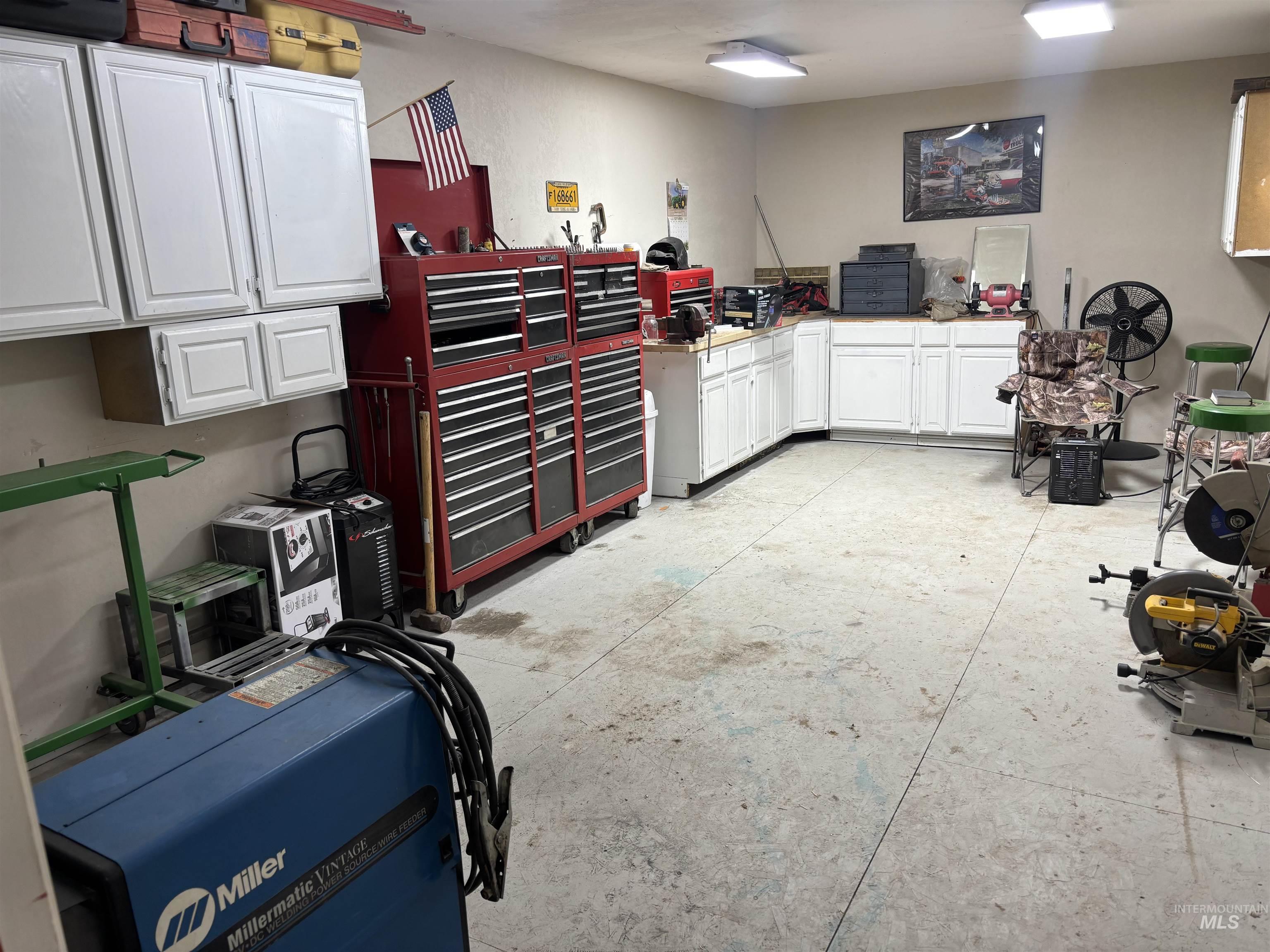 4620 Quail Lane Ontario, OR 97914 - Photo 48 of 50 Misc room with concrete flooring and a workshop area