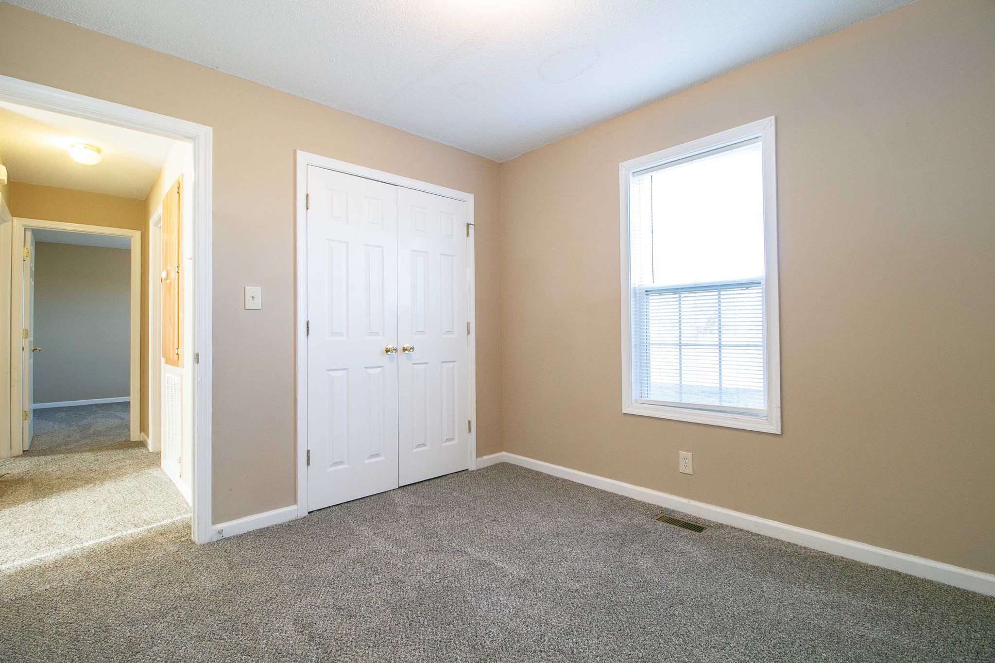 1945 Timberline Circle Oak Grove, KY 42262 - Photo 17 of 31