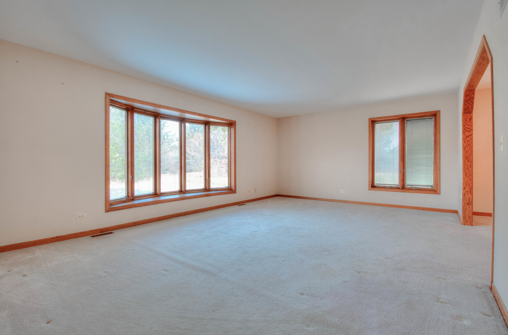 20501 Hebron Road Harvard, IL 60033 - Photo 11 of 49 an empty room with a window