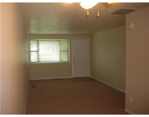 4528 Ridgewood Road East, Unit 4528 Springfield, OH 45503 - Photo 3 of 8