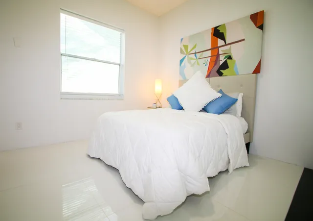 $5,000 | 661 Lake Wellington Drive, Wellington, FL 33414