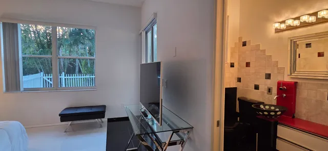 $5,000 | 661 Lake Wellington Drive, Wellington, FL 33414