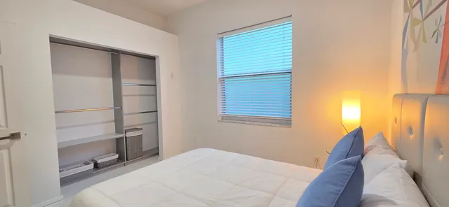 $5,000 | 661 Lake Wellington Drive, Wellington, FL 33414