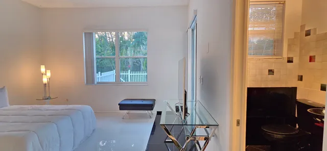 $5,000 | 661 Lake Wellington Drive, Wellington, FL 33414