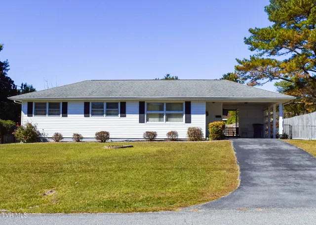 $189,900 | 212 Hemlock Road, Bristol, TN 37620