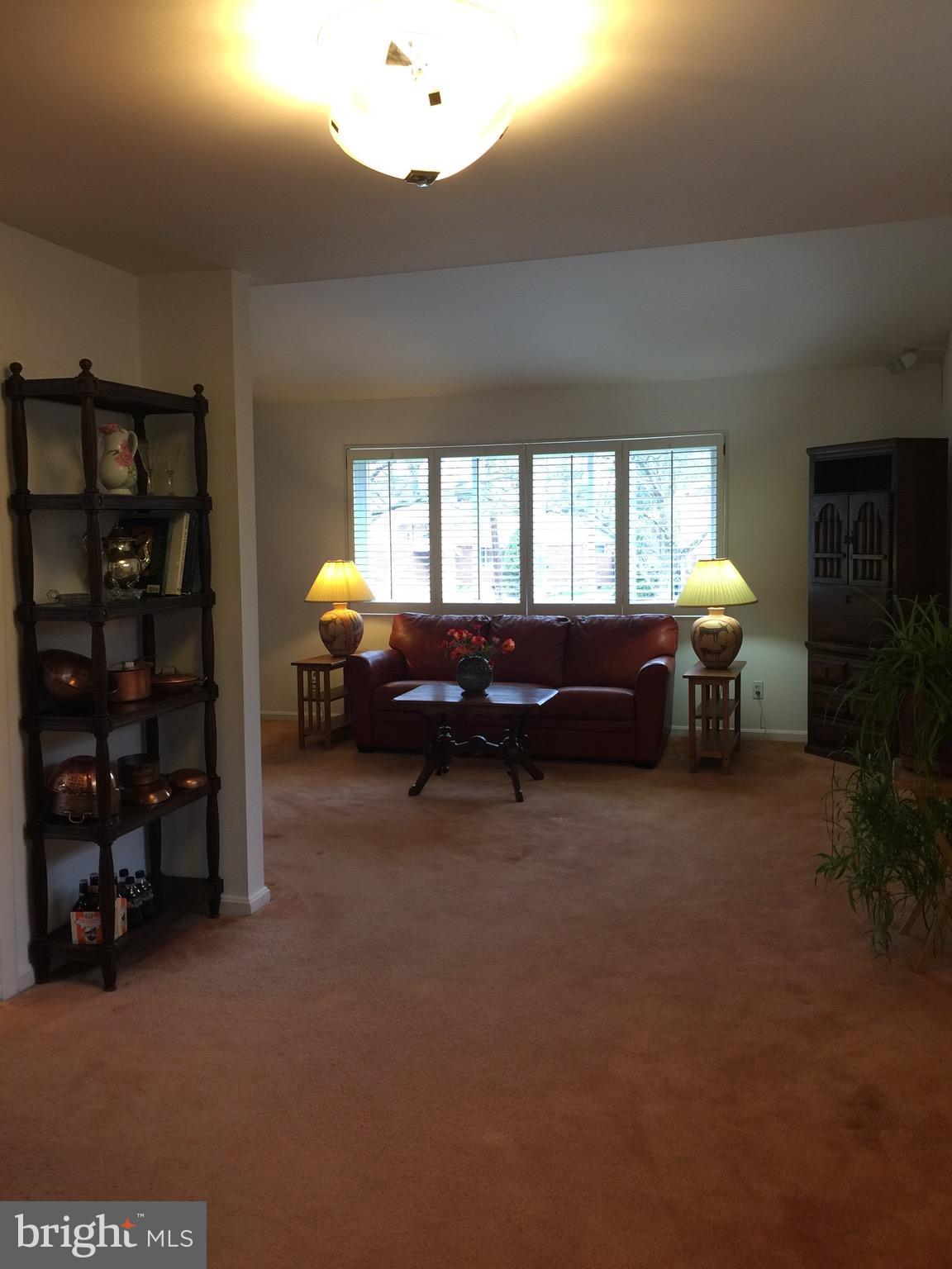 11511 Yates Street Silver Spring, MD 20902 - Photo 8 of 27 Dining Room