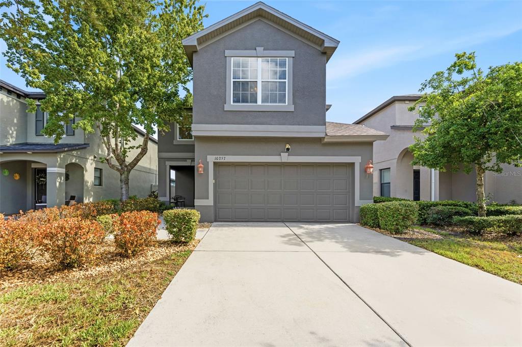 10257 Newminster Loop Ruskin, FL 33573 - Photo 1 of 52
