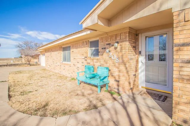 $165,000 | 208 Van Buren Avenue, Lorenzo, TX 79343