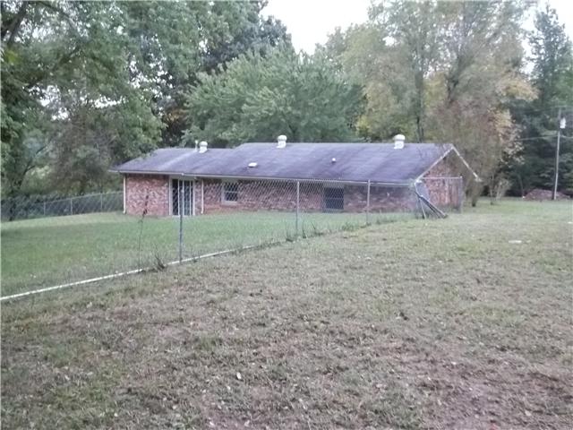 409 Hickman Shores Road Dover, TN 37058 - Photo 7 of 19 Gallery Image 7