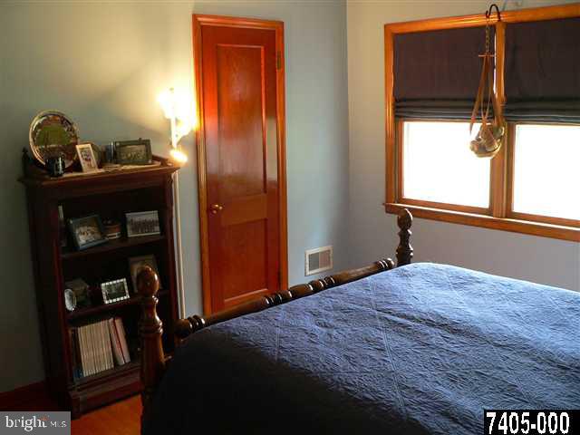 2609 Biglerville Road Gettysburg, PA 17325 - Photo 12 of 22