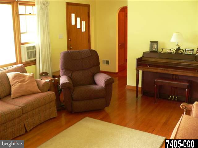 2609 Biglerville Road Gettysburg, PA 17325 - Photo 10 of 22