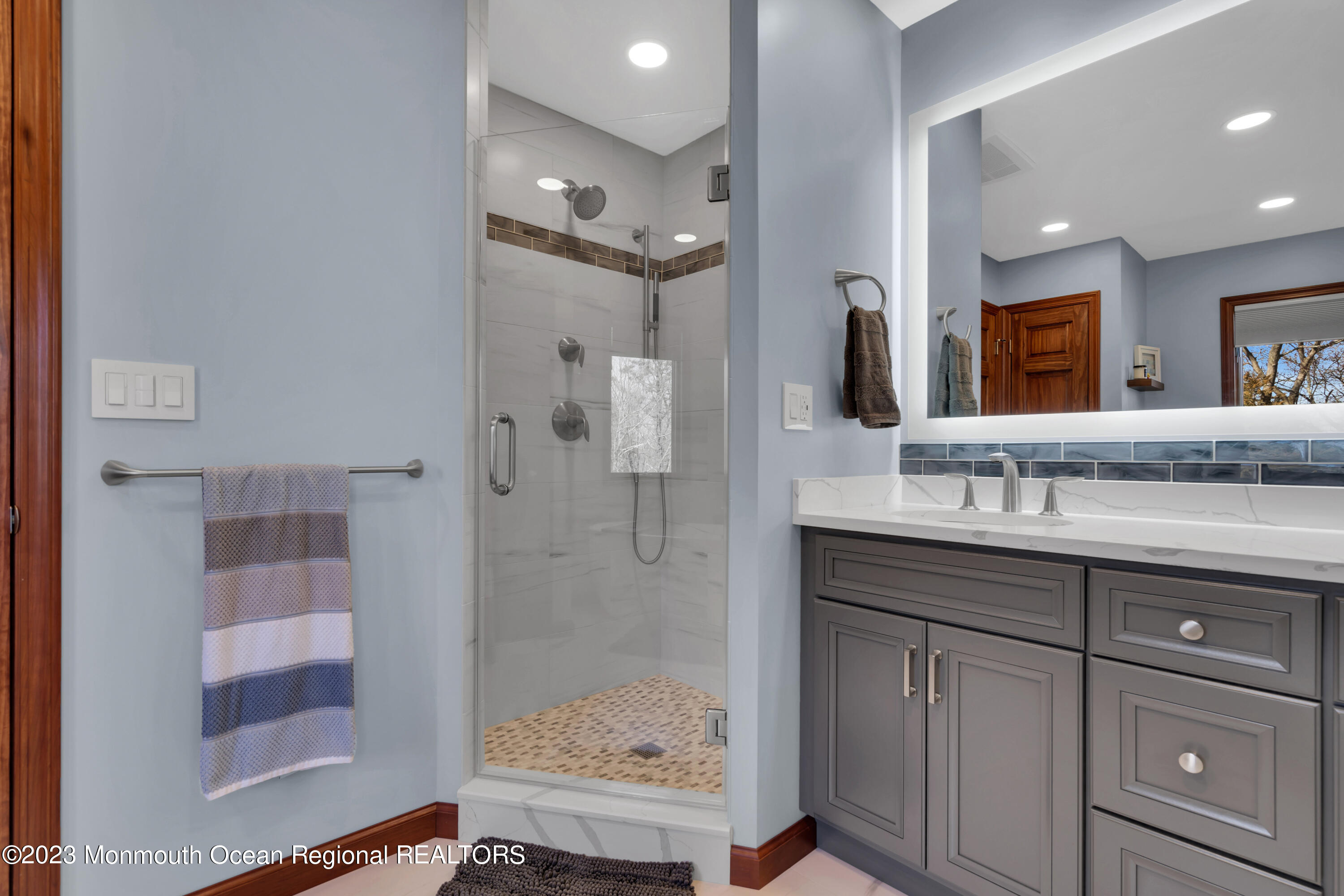 61 Burlington Path Road Cream Ridge, NJ 08514 - Photo 33 of 45 056_ros06634