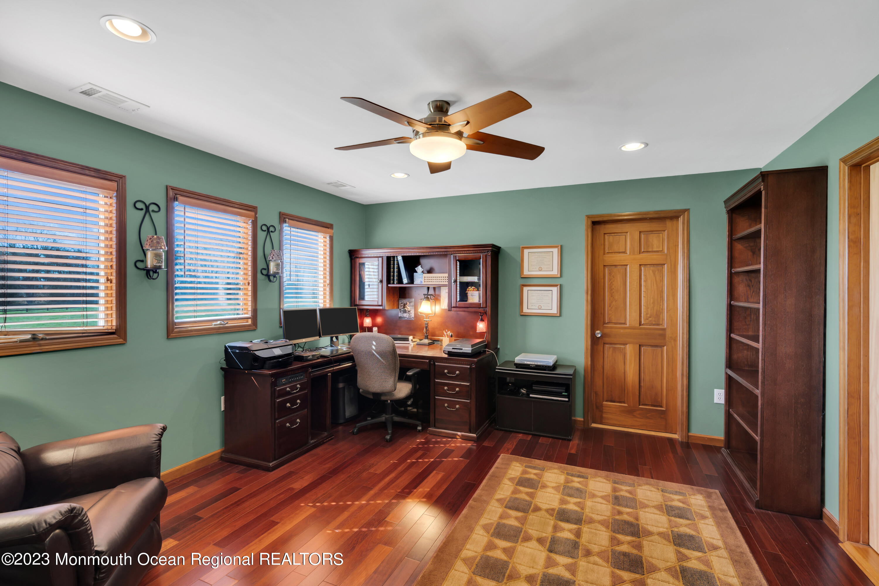 61 Burlington Path Road Cream Ridge, NJ 08514 - Photo 36 of 45 059_ros06649
