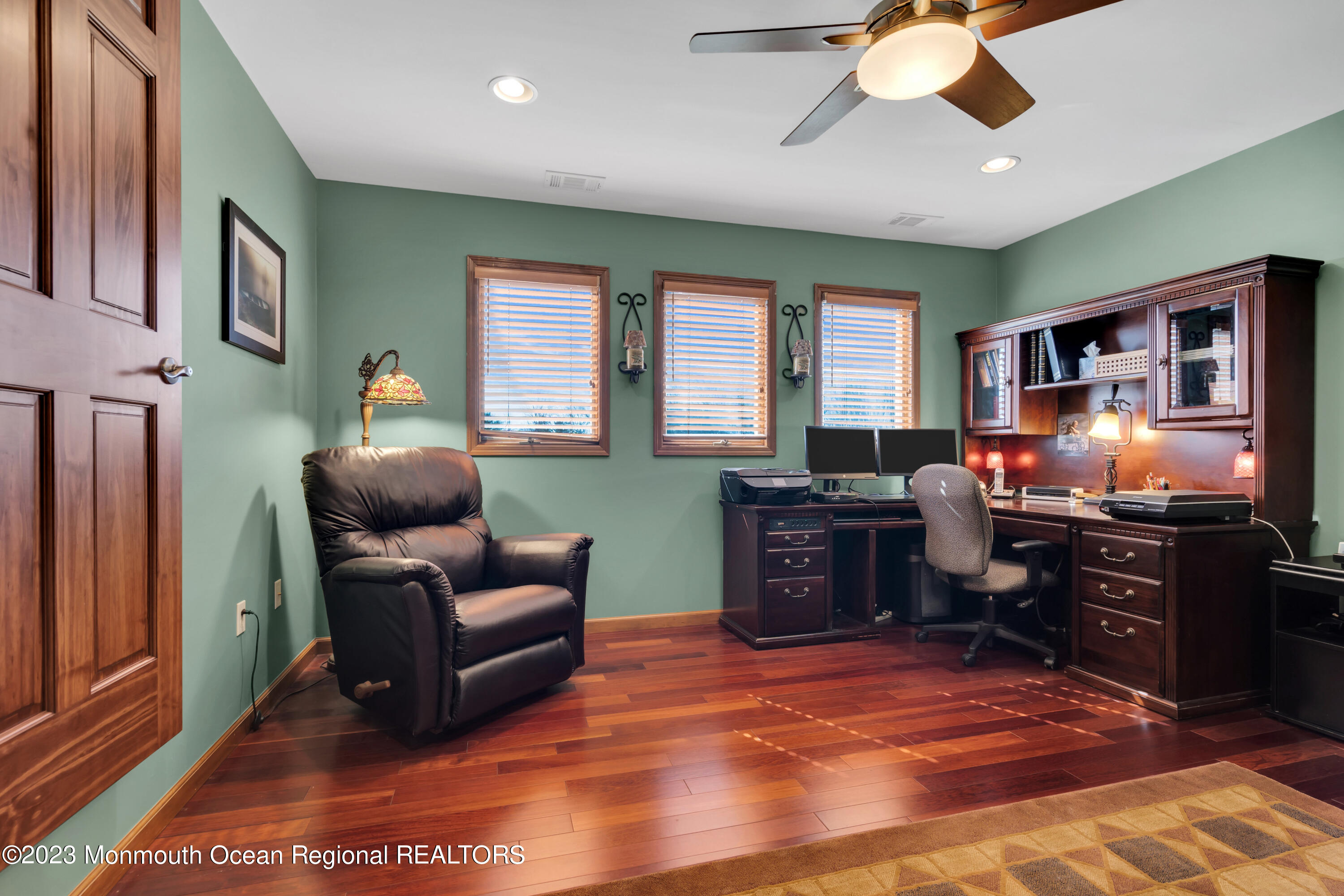 61 Burlington Path Road Cream Ridge, NJ 08514 - Photo 37 of 45 060_ros06654