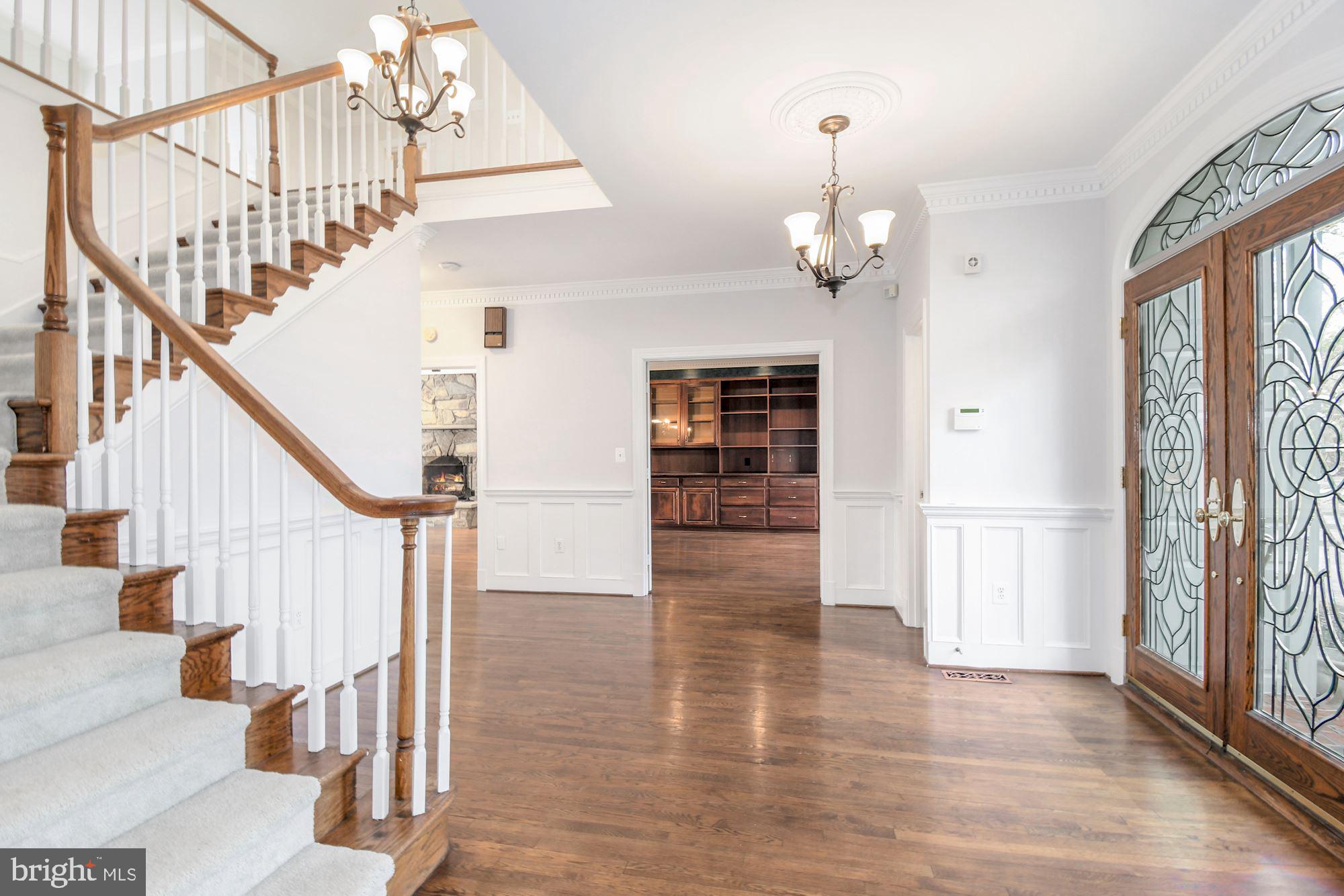 8700 Old Dominion Drive McLean, VA 22102 - Photo 2 of 27