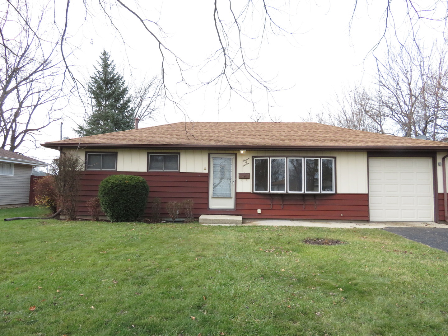 1107 Westminster Road Joliet, IL 60435 - Photo 1 of 28
