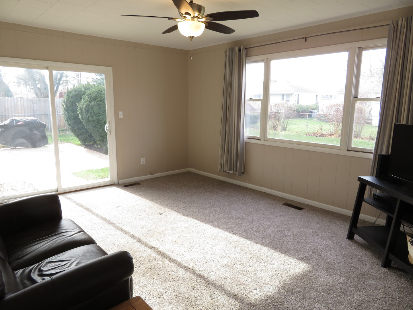 1107 Westminster Road Joliet, IL 60435 - Photo 14 of 28