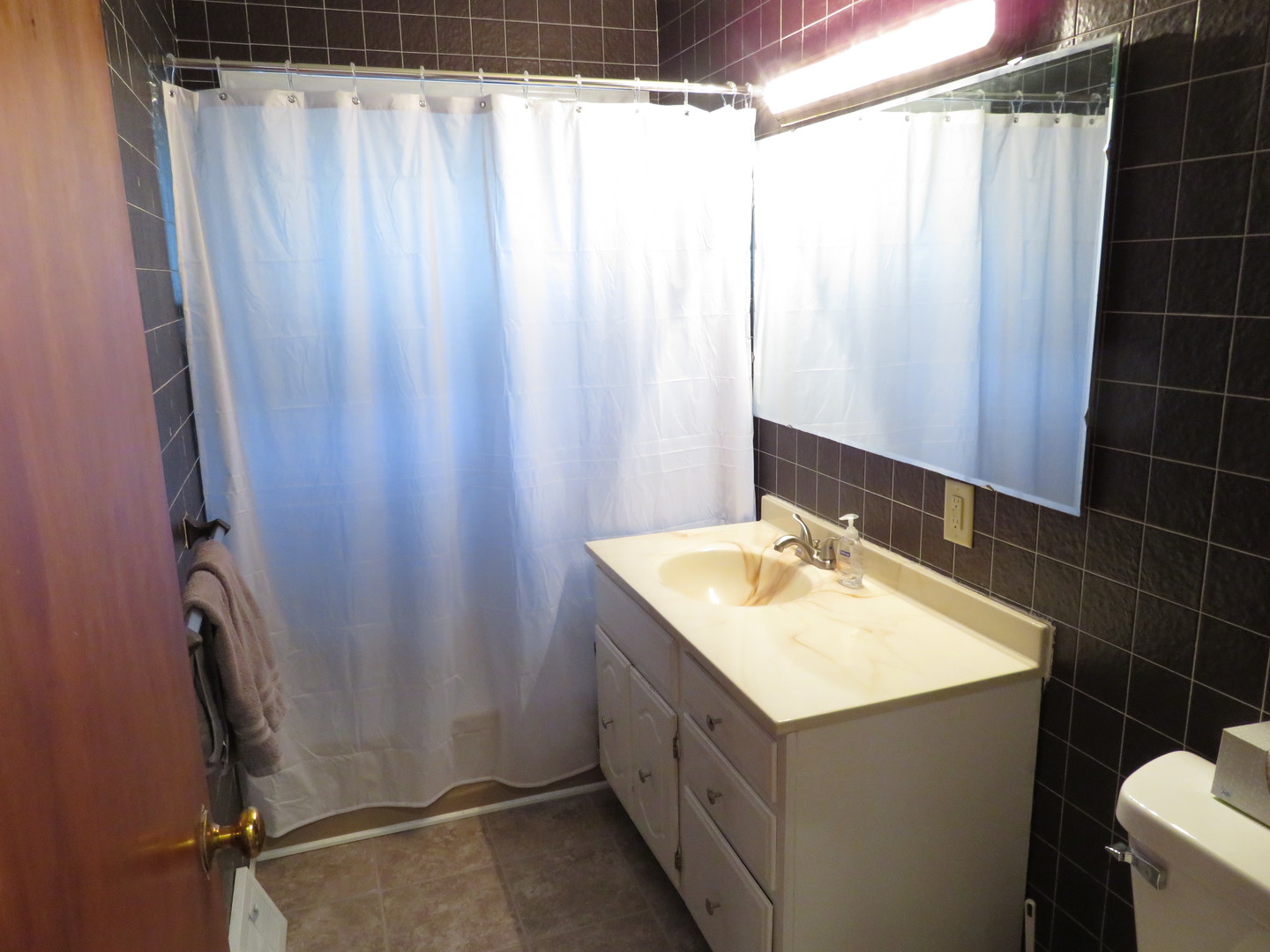 1107 Westminster Road Joliet, IL 60435 - Photo 15 of 28