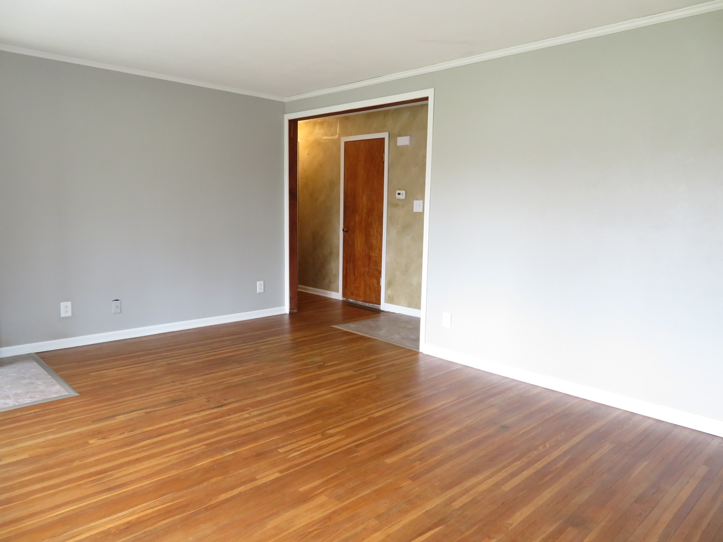 1107 Westminster Road Joliet, IL 60435 - Photo 6 of 28
