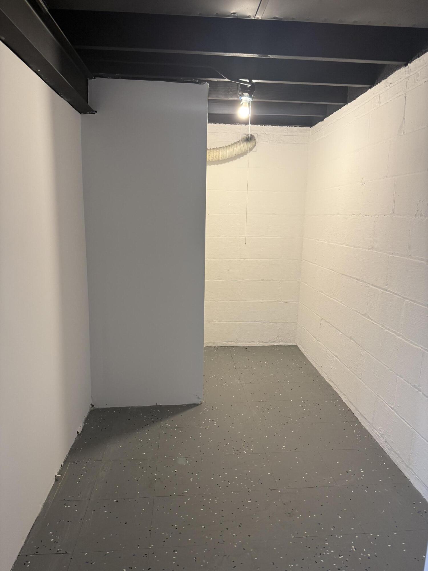 541 Chase Street Gary, IN 46404 - Photo 12 of 13 a view of small space