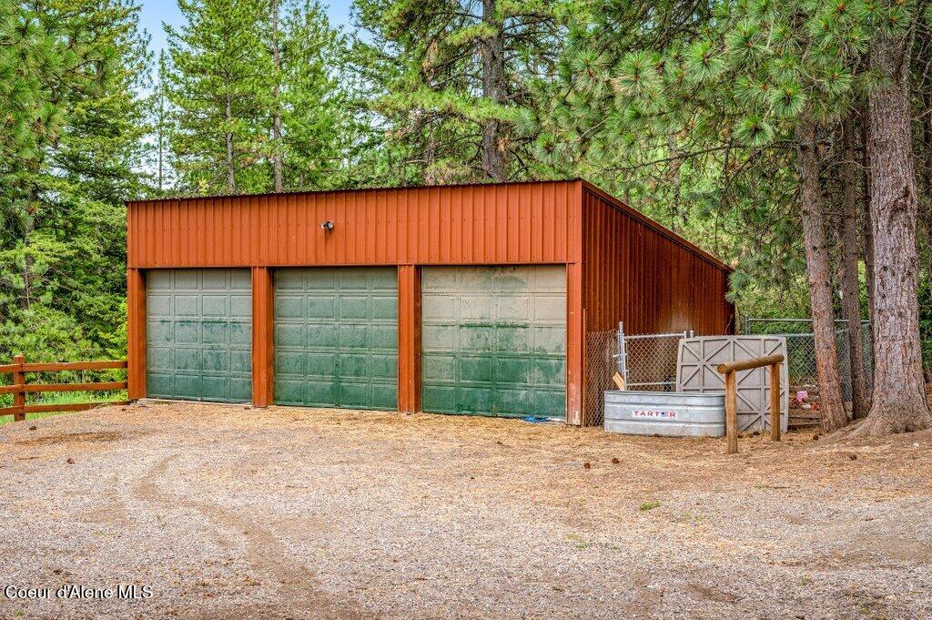 3018 South Signal Point Road Post Falls, ID 83854 - Photo 63 of 117 3 Car Garage