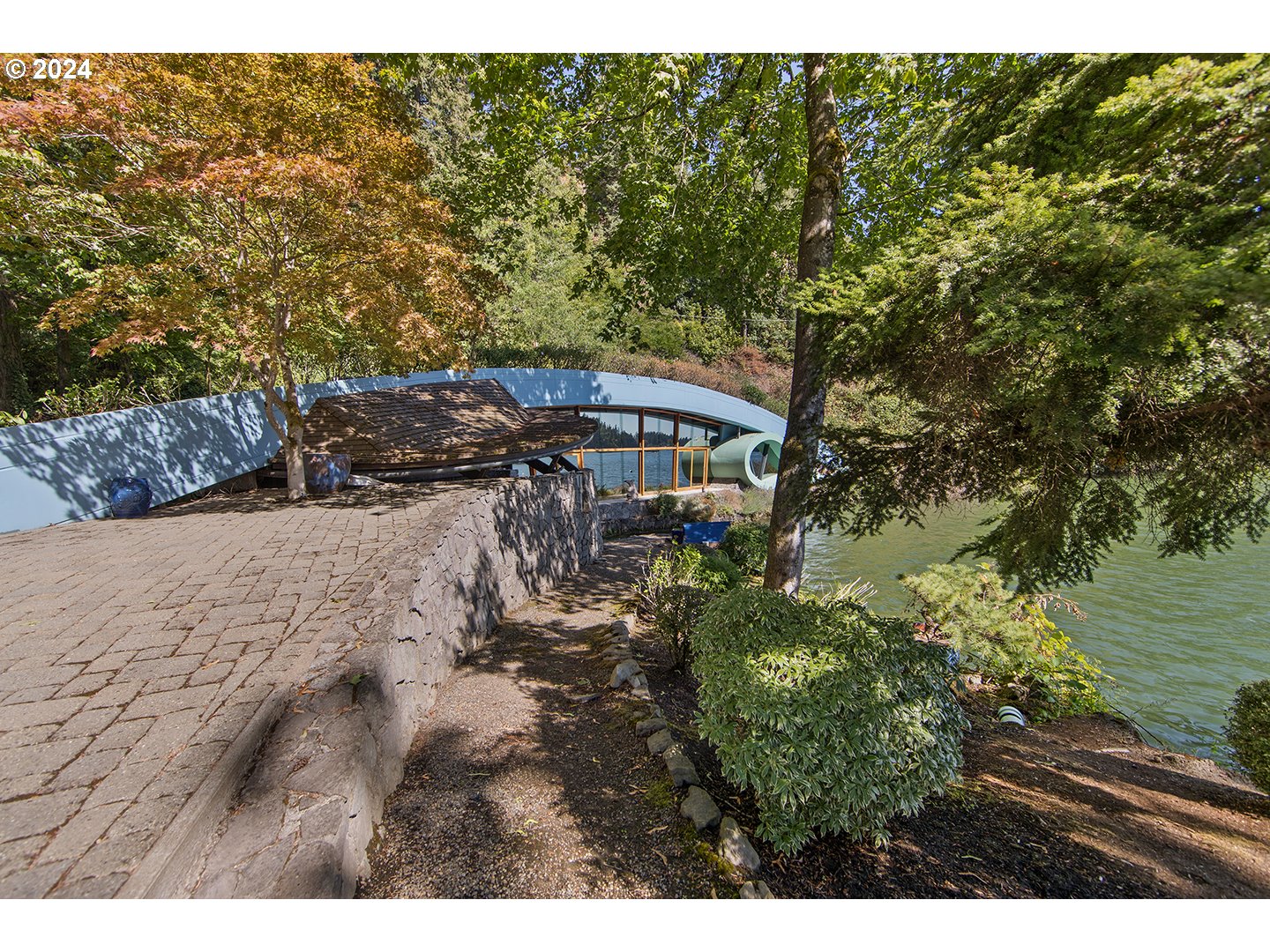 1900 Twin Points Road Lake Oswego, OR 97034 - Photo 11 of 48