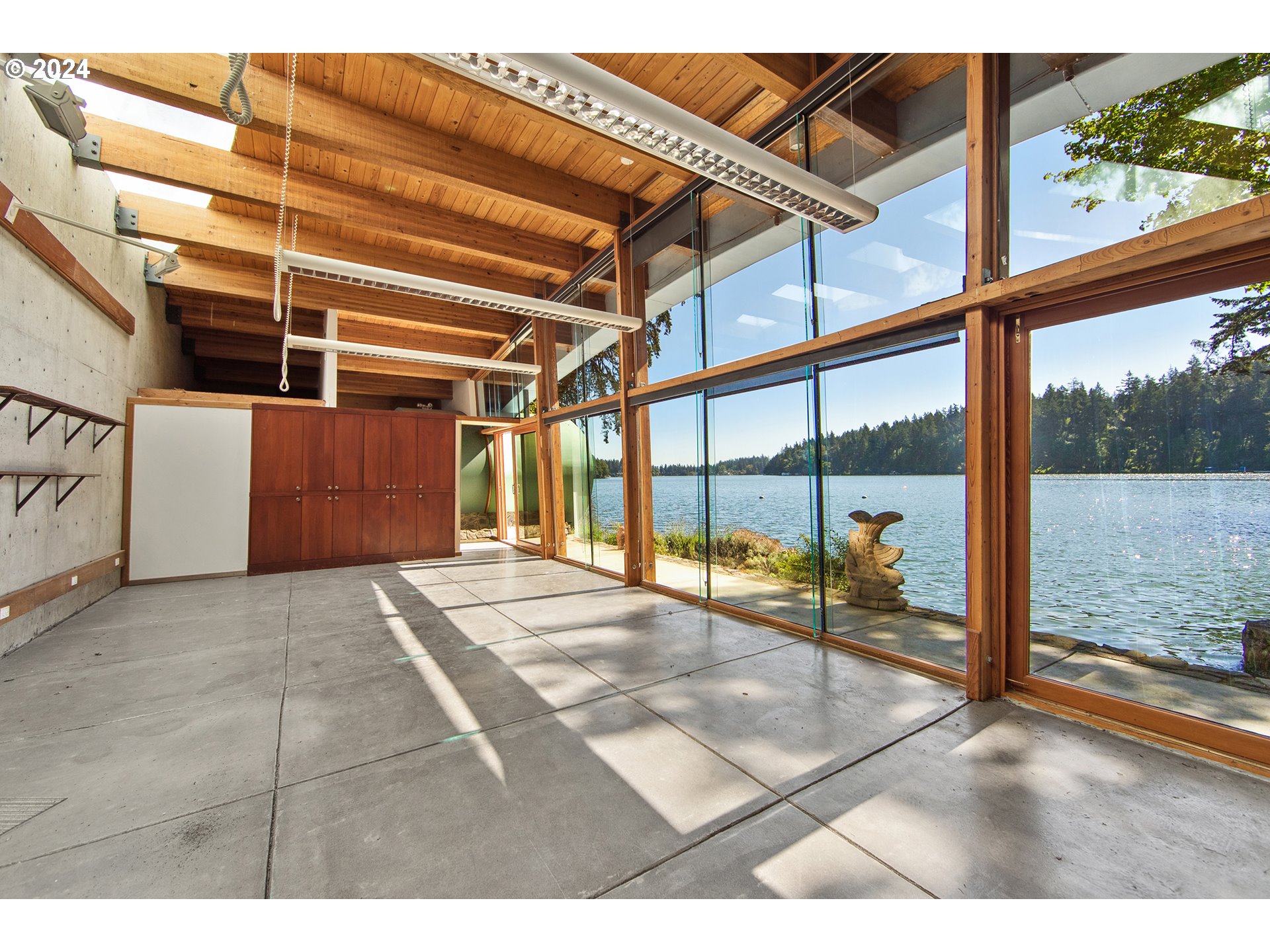 1900 Twin Points Road Lake Oswego, OR 97034 - Photo 17 of 48