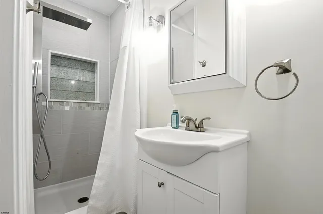 $2,295,000 | 1503 Atlantic Avenue, Longport, NJ 08403