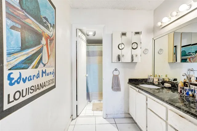 $250,000 | 10854 North Kendall Drive, Unit 221, Miami, FL 33176