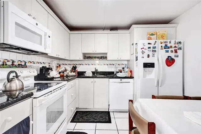 $250,000 | 10854 North Kendall Drive, Unit 221, Miami, FL 33176