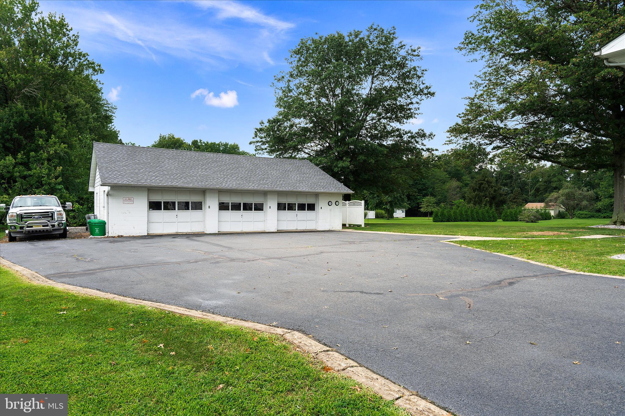 334 Sharon Road Hightstown, NJ 08520 - Photo 29 of 35