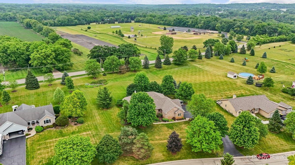 8316 Eagle Ridge Spring Grove, IL 60081 - Photo 2 of 44