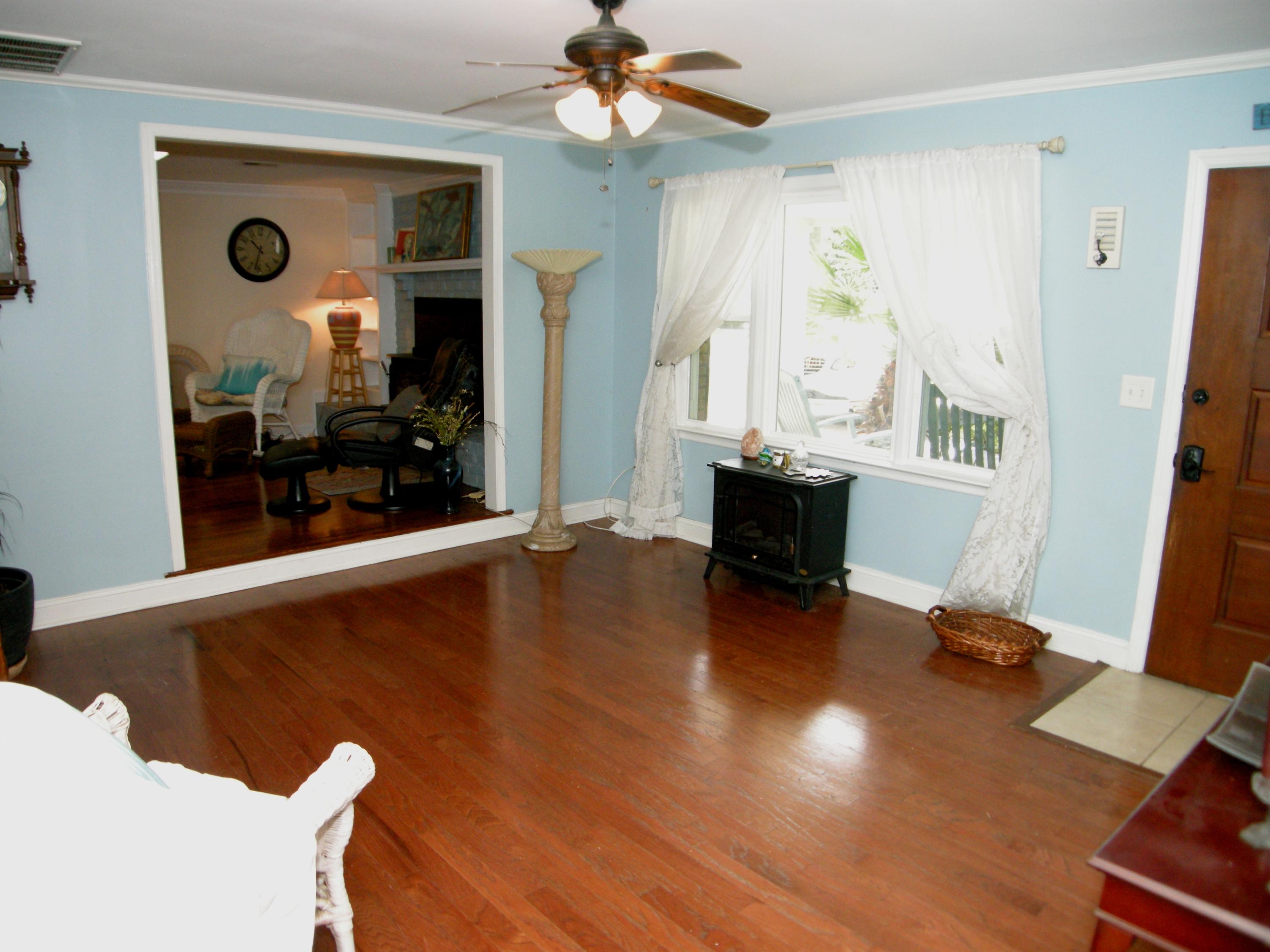 1418 Fort Johnson Road Charleston, SC 29412 - Photo 8 of 28 04