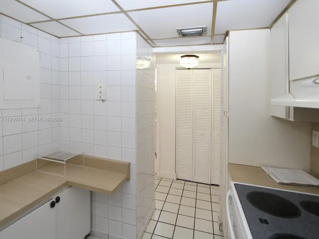 $2,150 | 9440 West Flagler Street, Unit 404, Miami, FL 33174