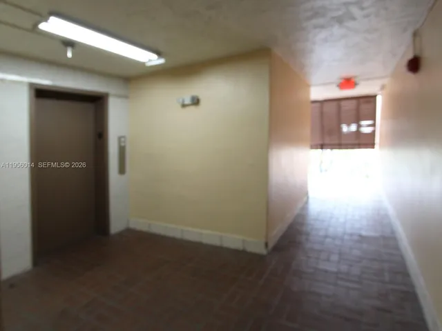 $2,150 | 9440 West Flagler Street, Unit 404, Miami, FL 33174