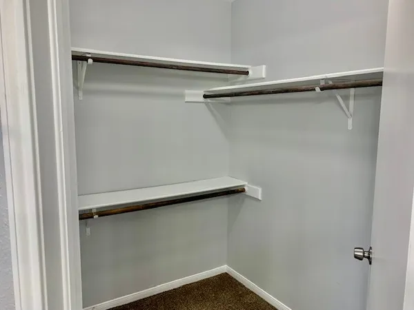 $2,000 | 2505 Overland Trail, Dickinson, TX 77539